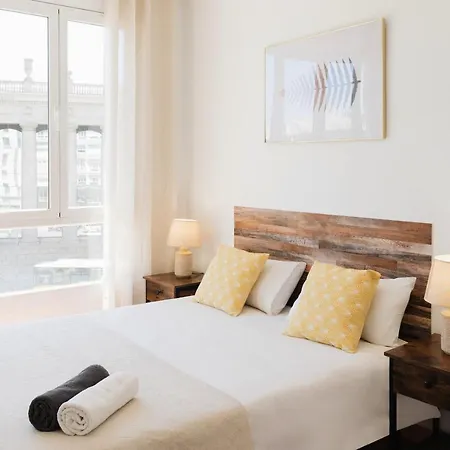 Sunny And Modern Apartment Ideal For Groups Barcelona Exterior photo