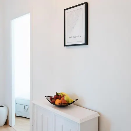Sunny And Modern Apartment Ideal For Groups Barcelona Exterior photo