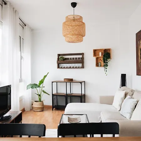 Sunny And Modern Apartment Ideal For Groups Barcelona Exterior photo